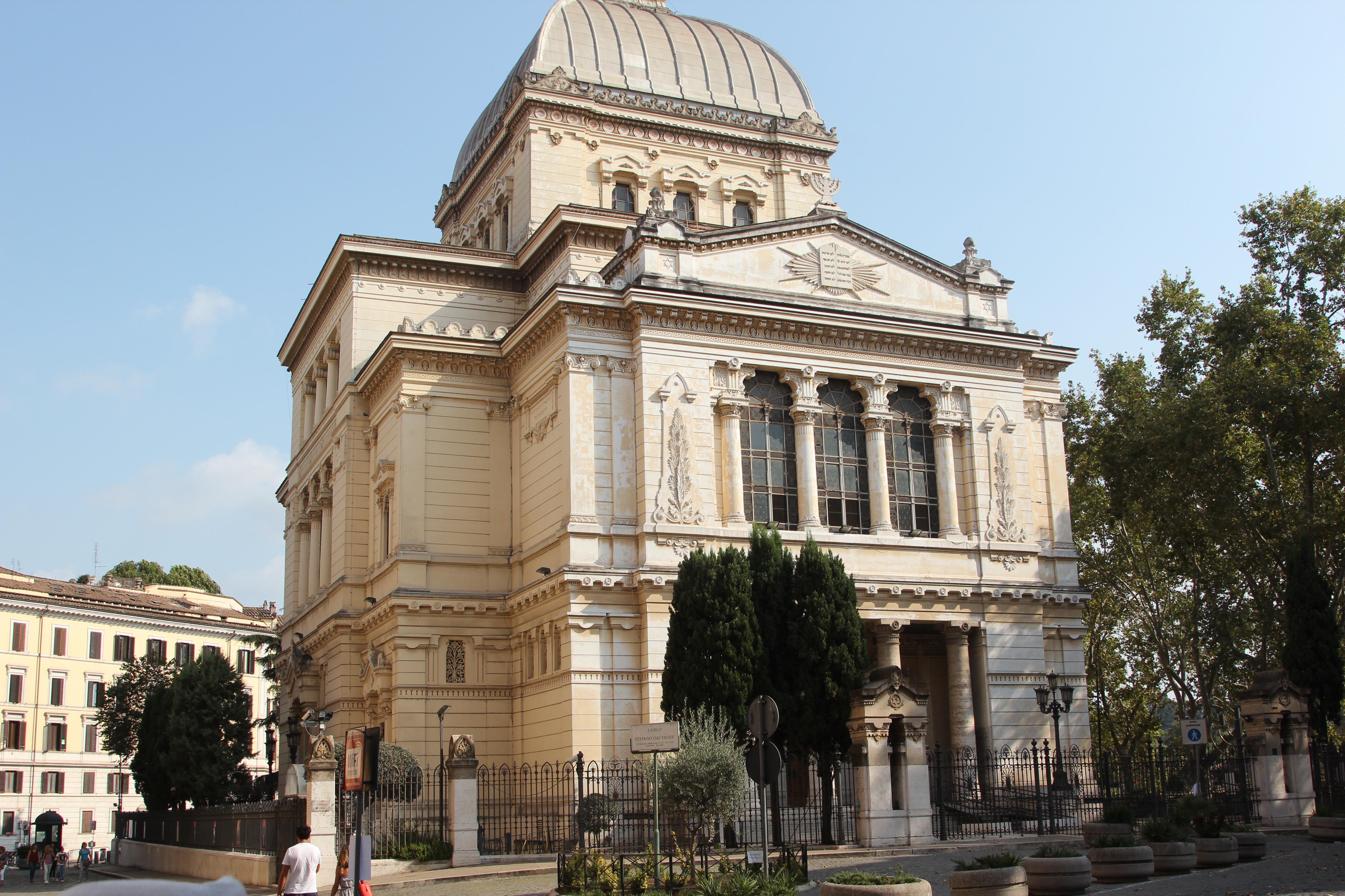 Rome’s Jewish Ghetto & Ancient Trastevere: 2-Hour Historical Walking Tour – photo 1