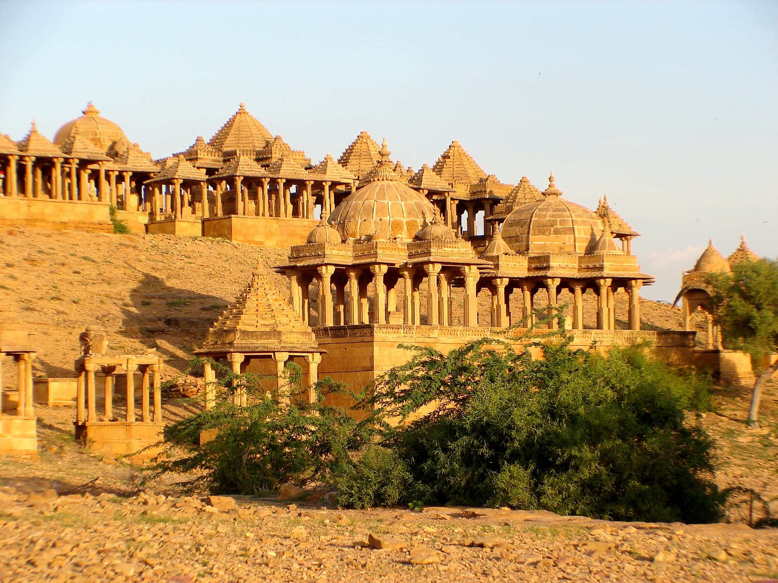 El encantador Rajasthan: de los fuertes dorados al Taj Mahal
