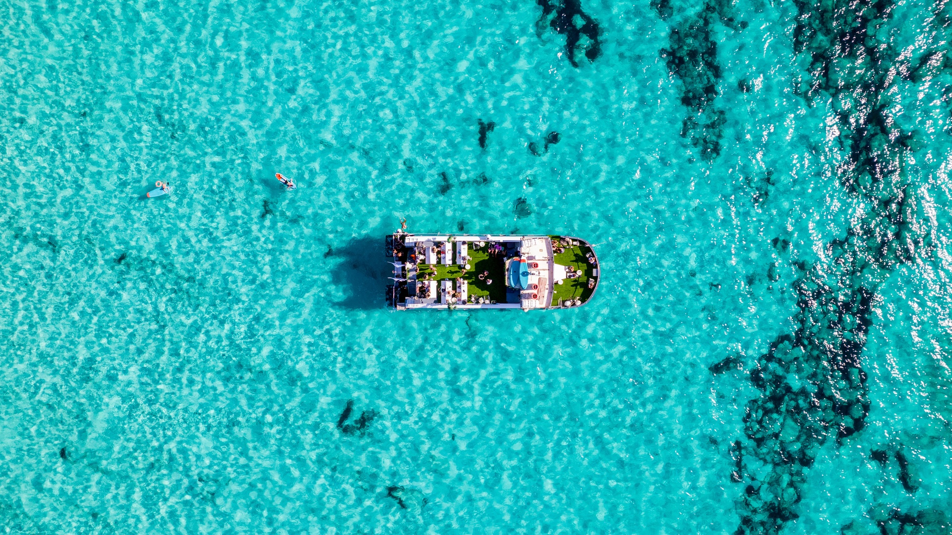 Ibiza–Formentera 360°: Excursión en barco todo incluido