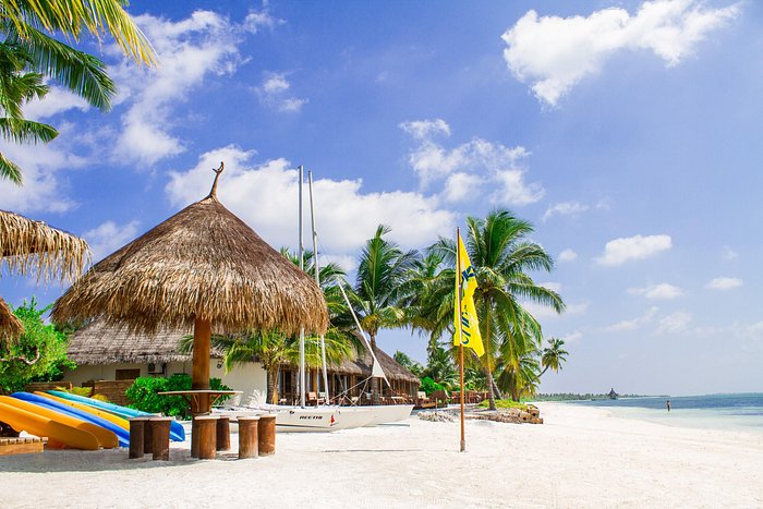 Catamarán a Isla Mujeres: snorkel, comida y transporte incluidos 3