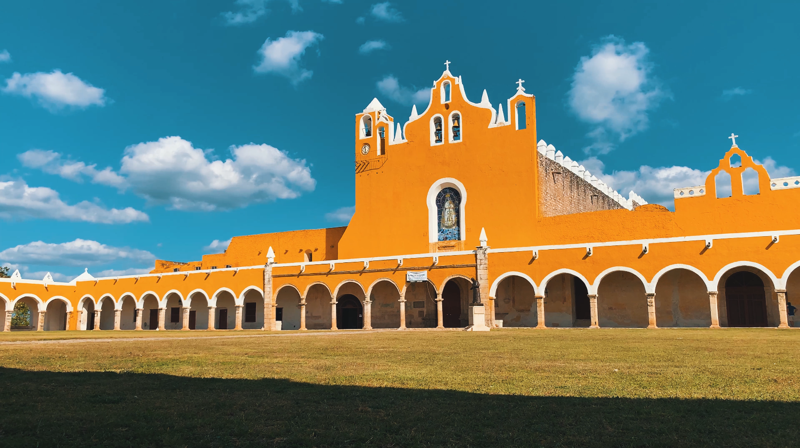 Desde Mérida: viaje a Chichén Itzá, Izamal, Valladolid y cenote 5