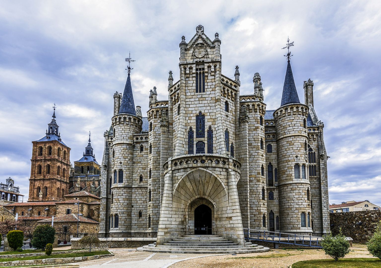 Episcopal Palace in Astorga Self-Guided Audio Tour and Ticket