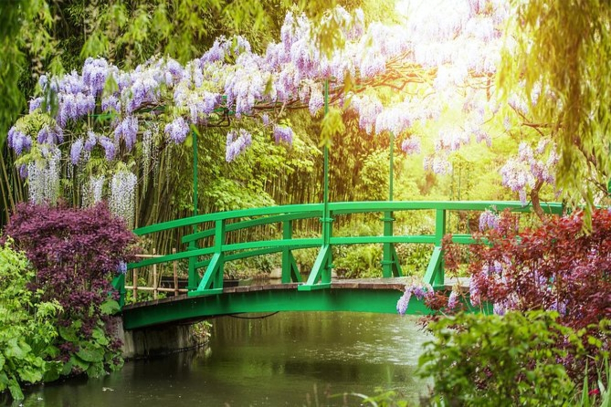 Full Day Giverny Monet's Gardens & Palace of Versailles                                         – Image 1 | WeShare