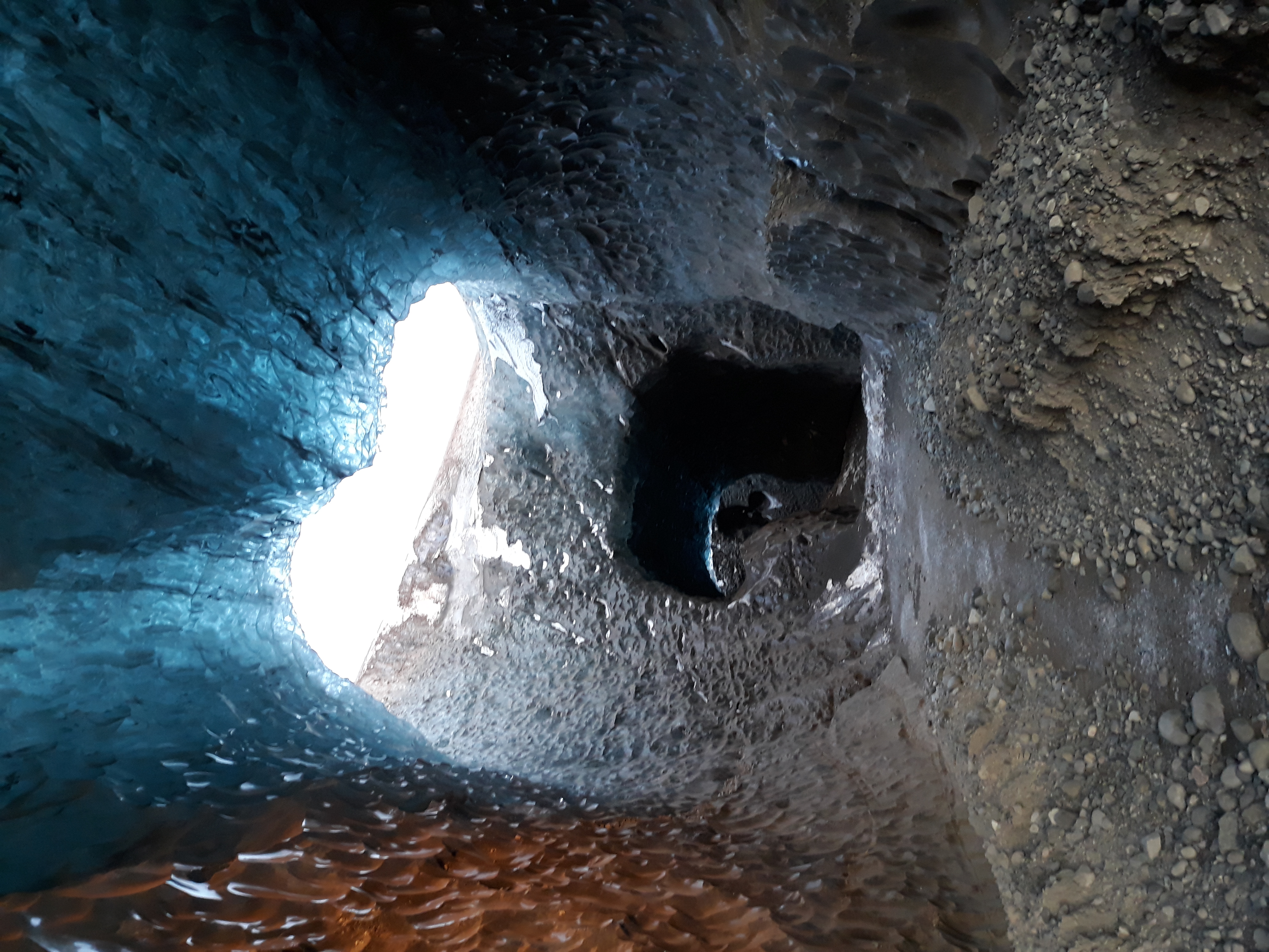 Extreme Ice Cave tour 