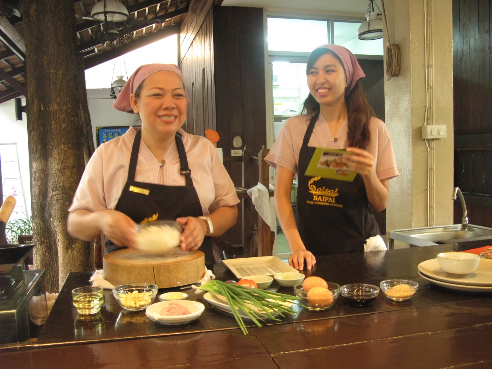 Tour de clase de cocina tailandesa en la escuela de cocina tailandesa Baipai