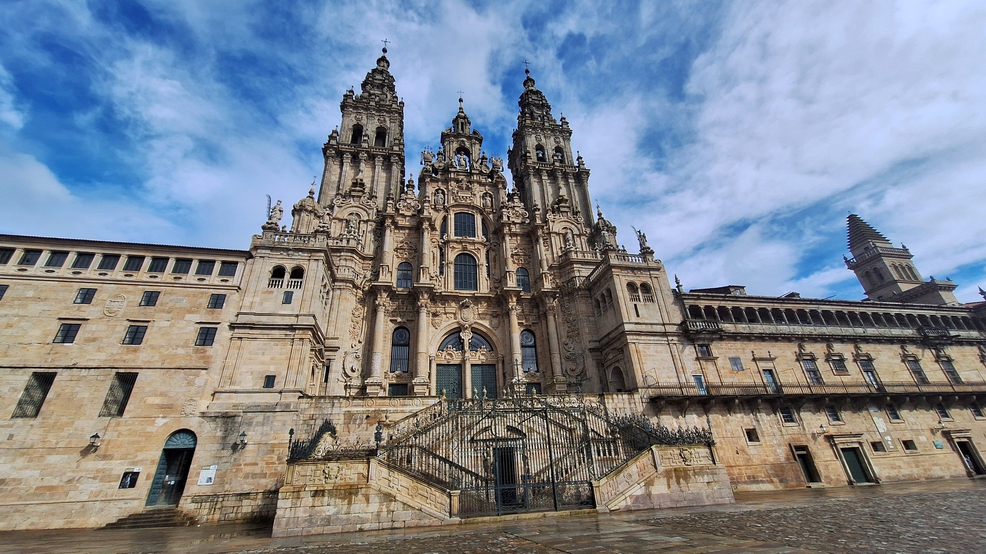 Private Santiago de Compostela Tour from Porto with Pilgrim Mass - Photo 6