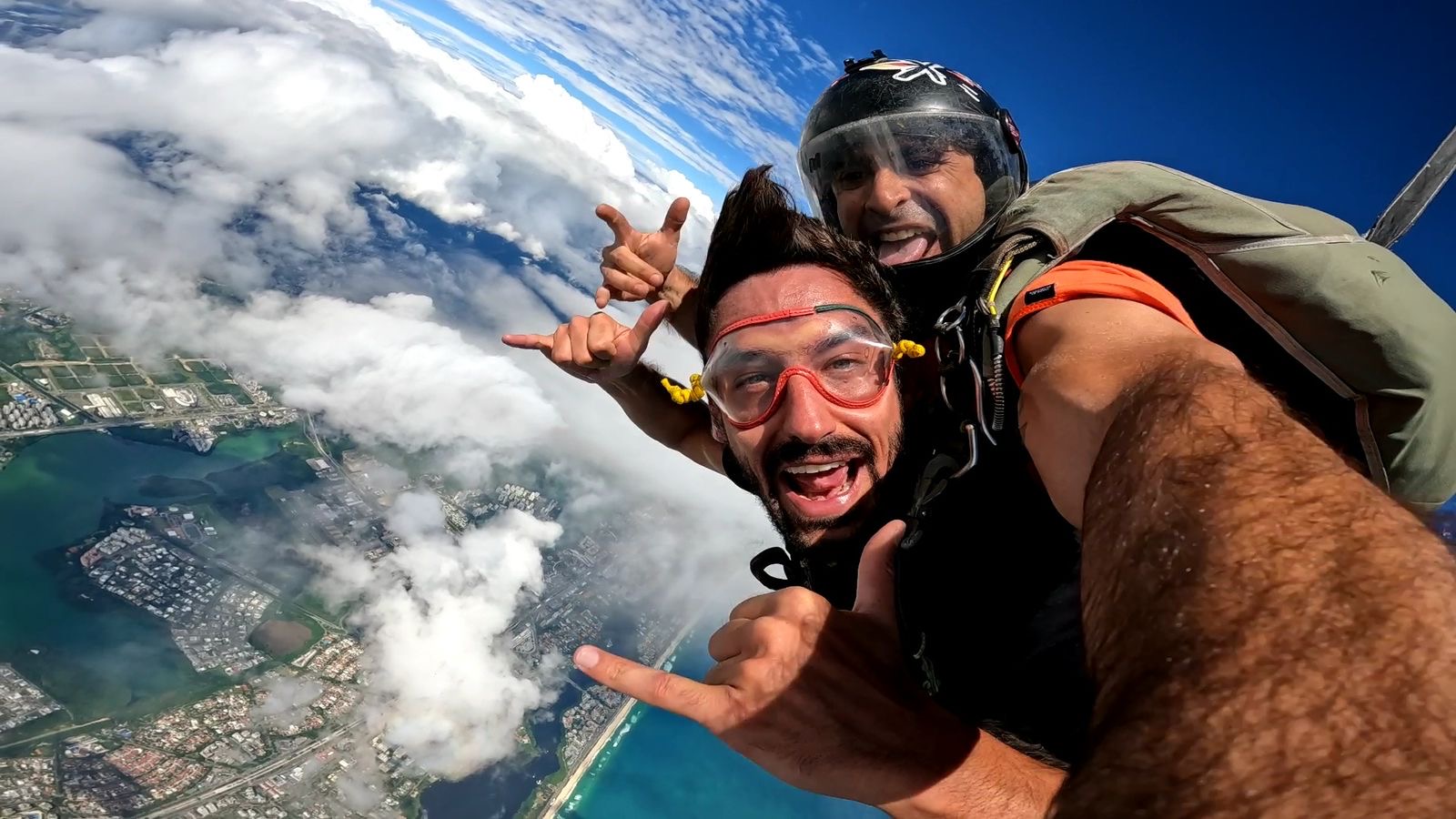 Surf, caminata y paracaidismo: la mejor experiencia en Río - Foto 3
