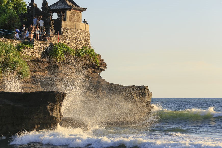 Ubud, Tanah Lot Temple Tour – Image 3 | WeShare