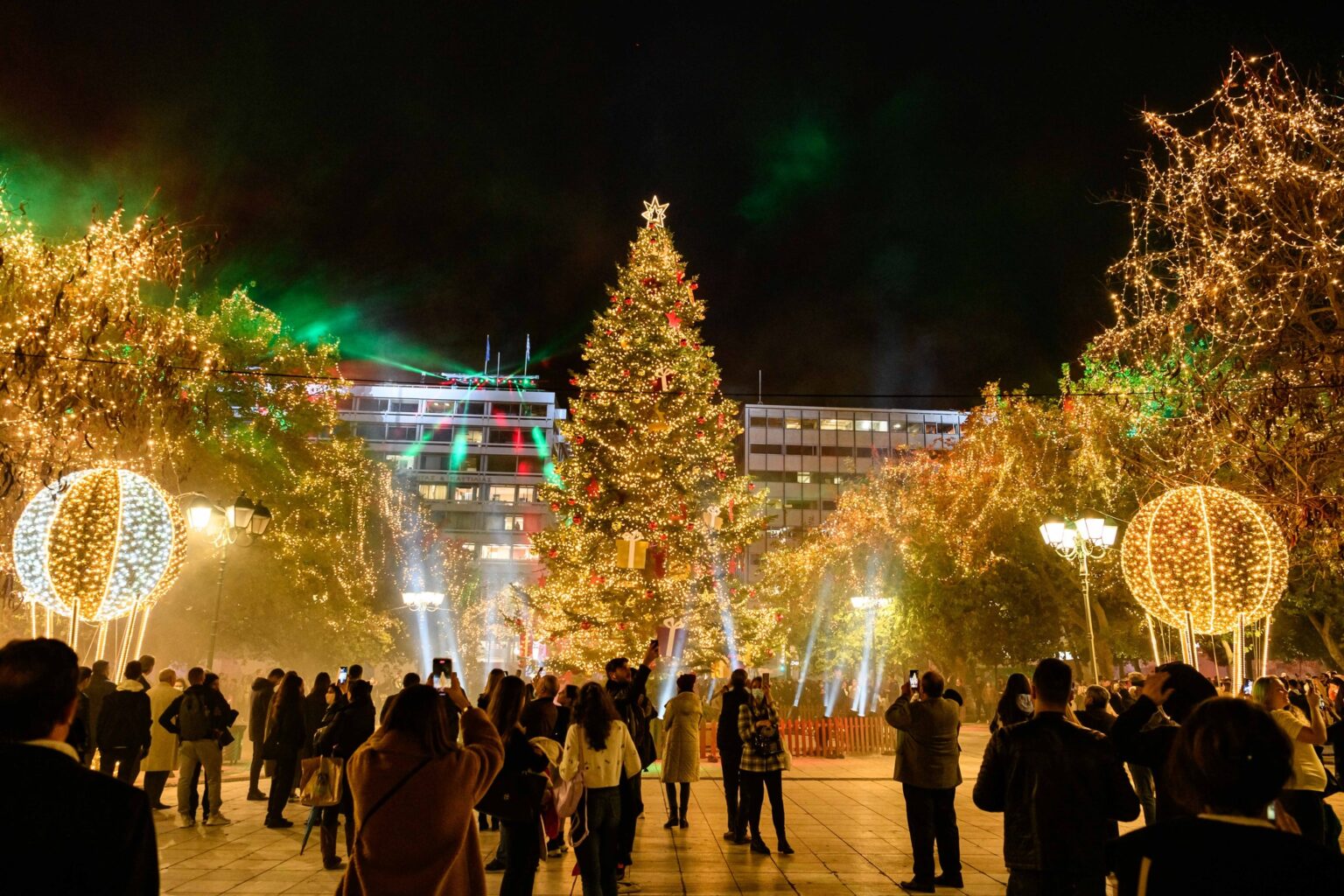 Athens Christmas Magic Private Half-Day Acropolis & Festive City Tour! – photo 3