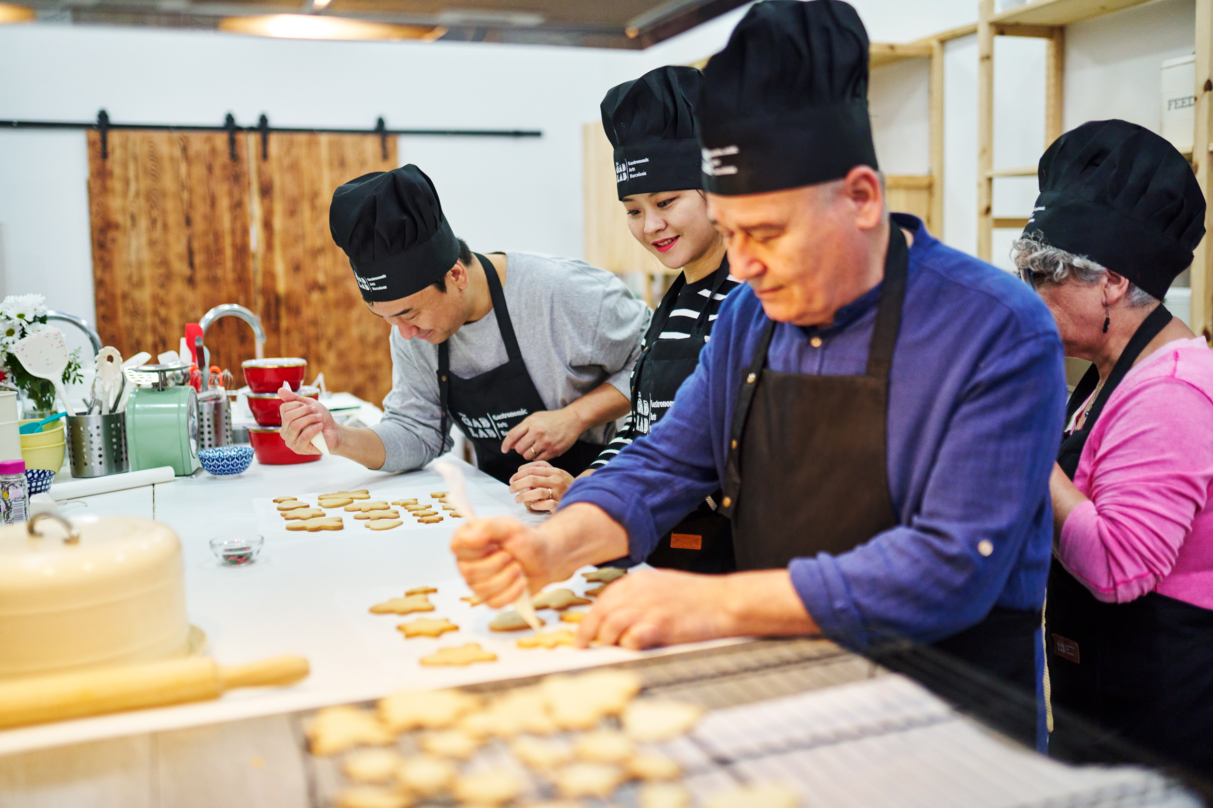 Sweet Escape: Bake & Take Workshop - Photo 8