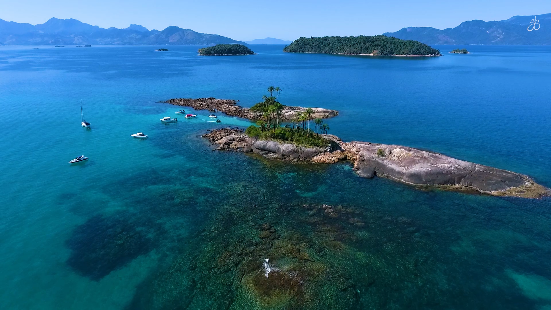 Tour privado en barco Emerald Experience en Angra dos Reis
