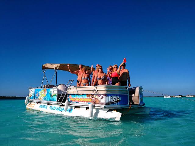 Tour a Bacalar , Laguna de los Siete Colores 4