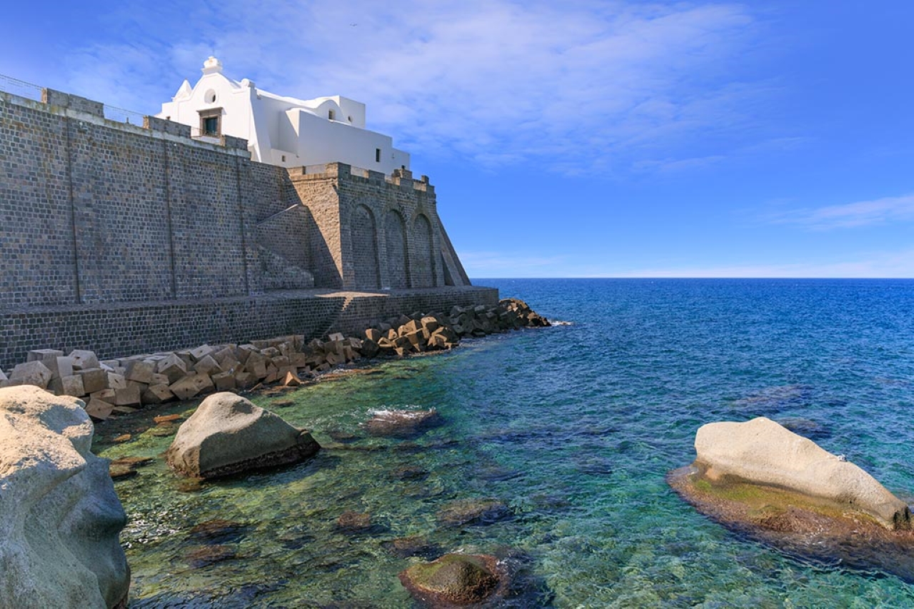From Naples: Hydrofoil+Transfer+Lunch in the picturesque Forio - Photo 2