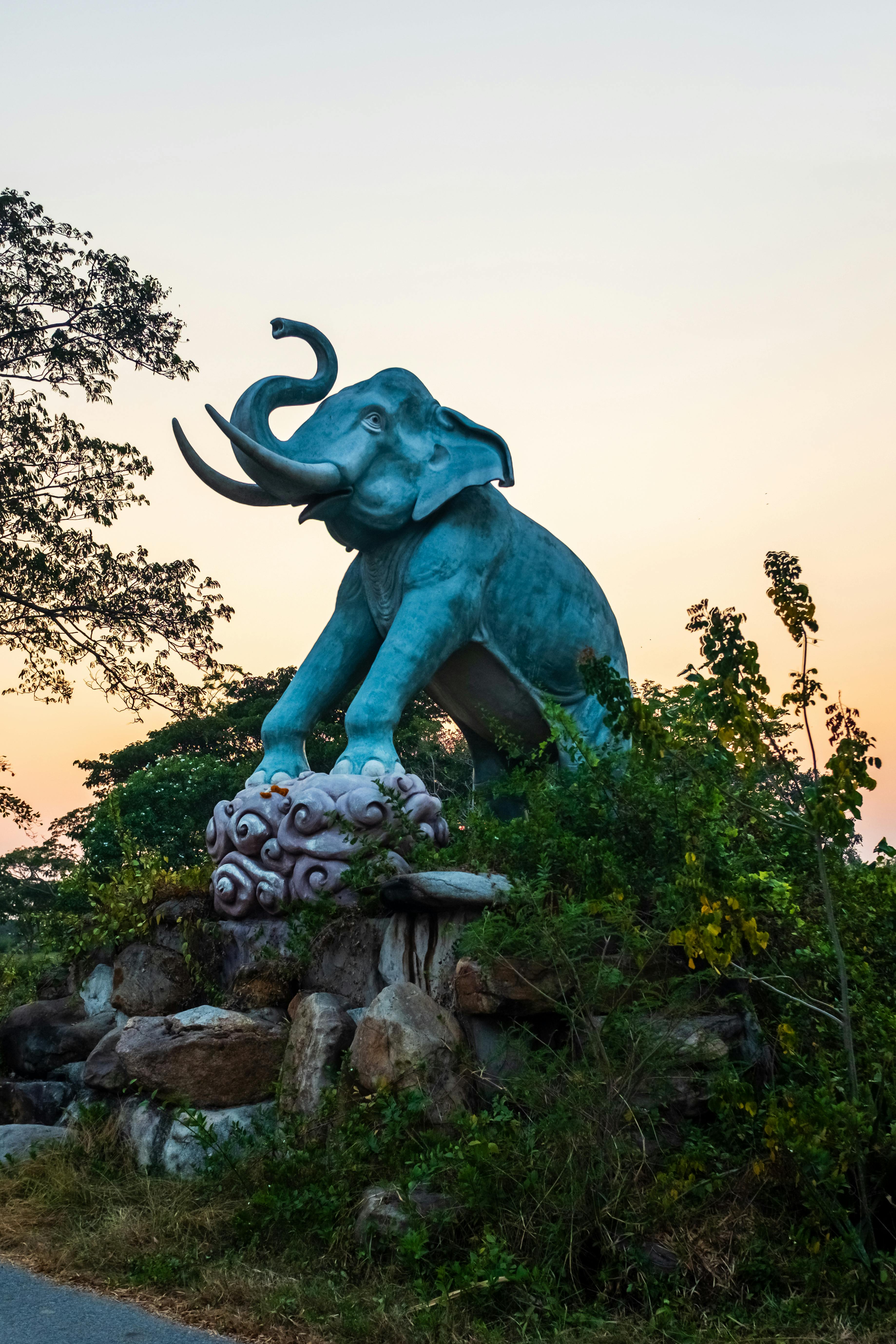 The Million Years Stone Park – Image 4 | WeShare