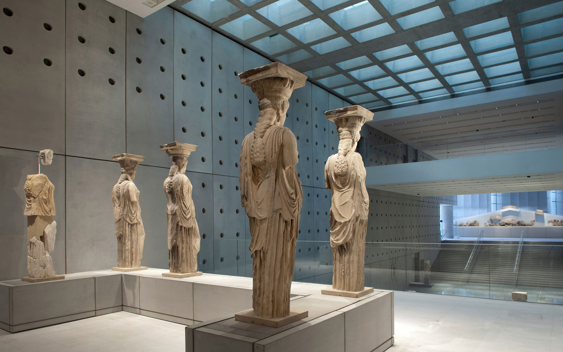 Private tour: Acropolis monuments, Parthenon walking tour with licensed tour guide – Image 1 | WeShare
