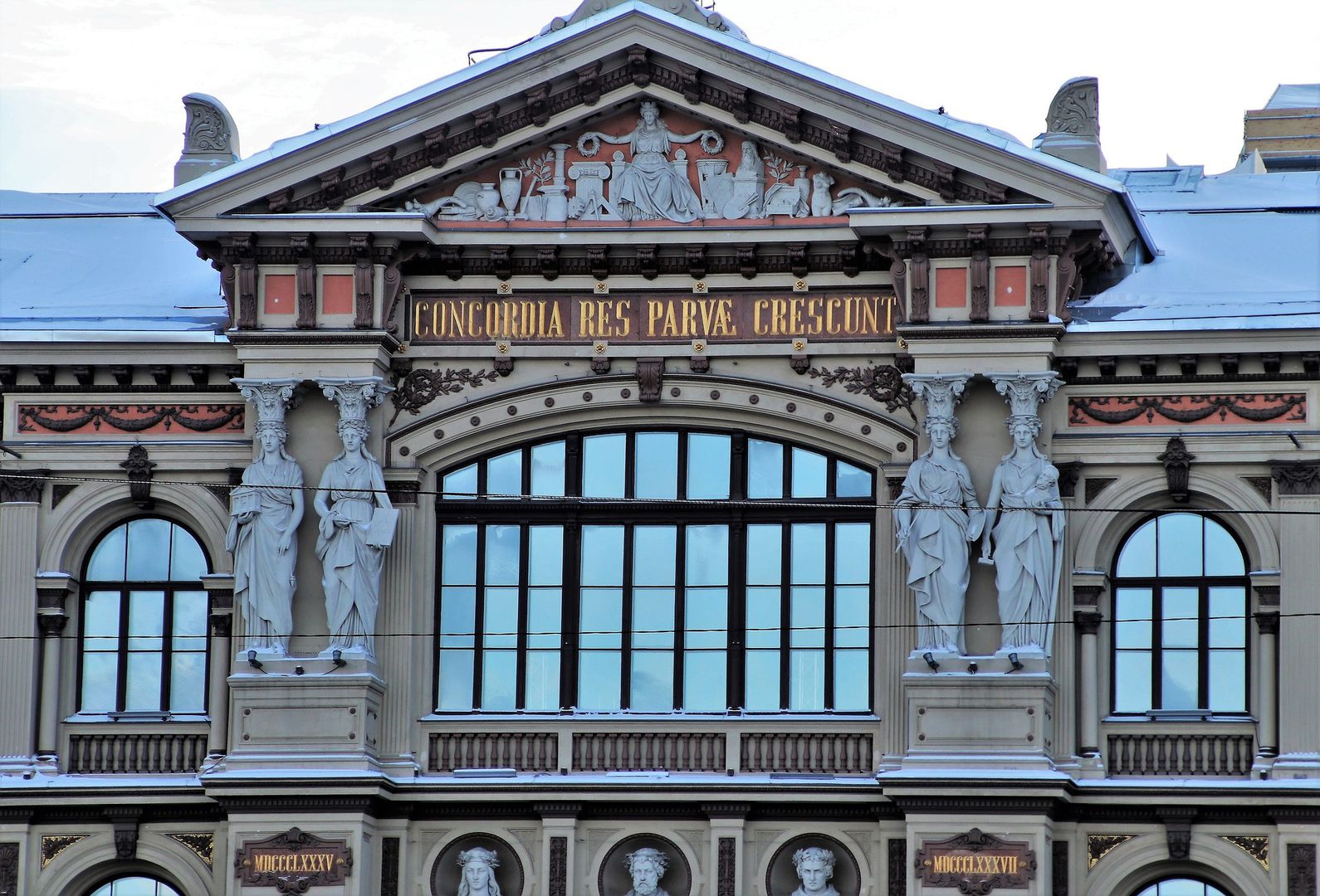 Helsinki: Walking Audio Tour on Mobile App