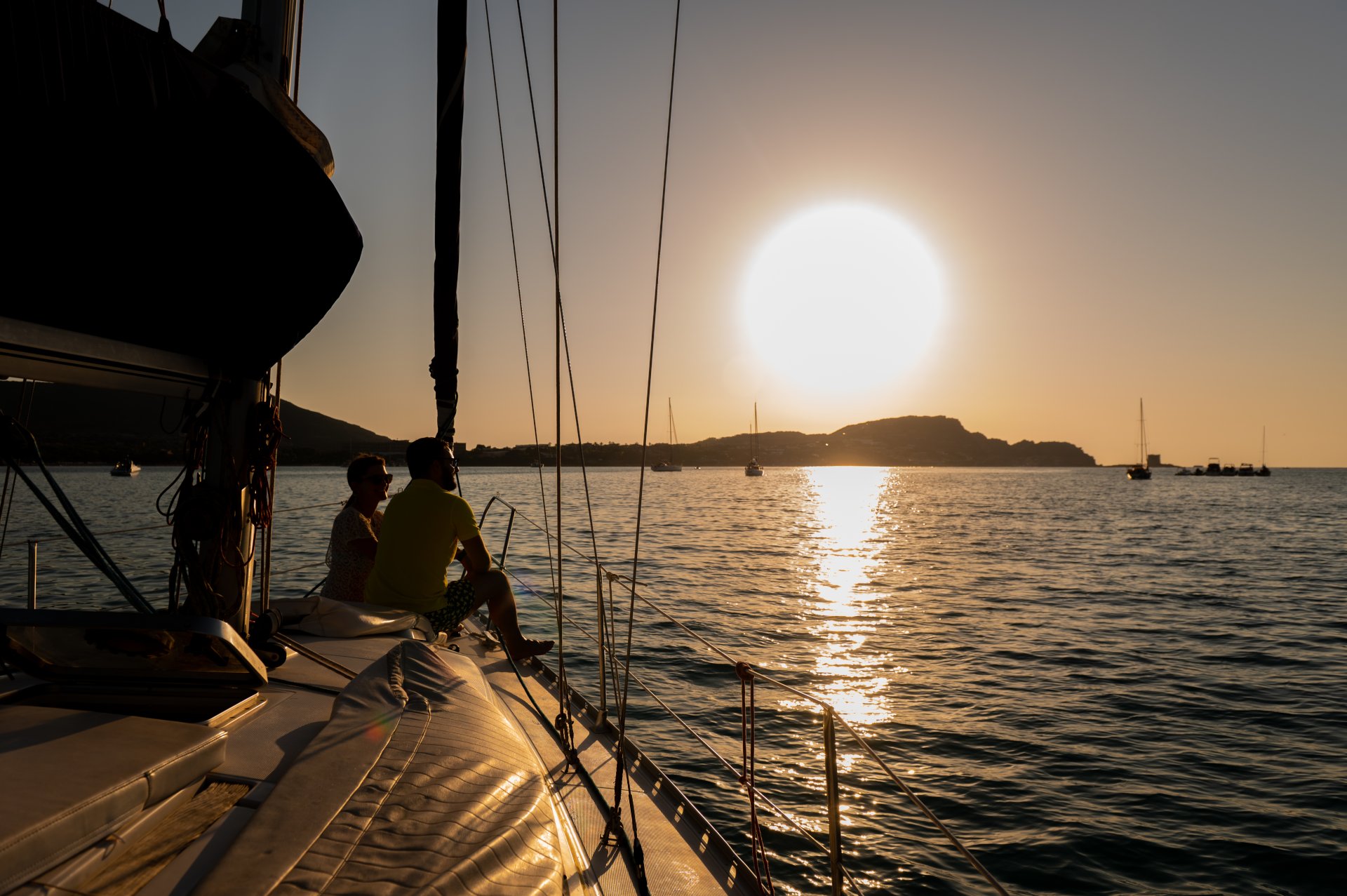 From Stintino: private aperitif on a sailing boat at sunset in front of the Pelosa - Photo 5