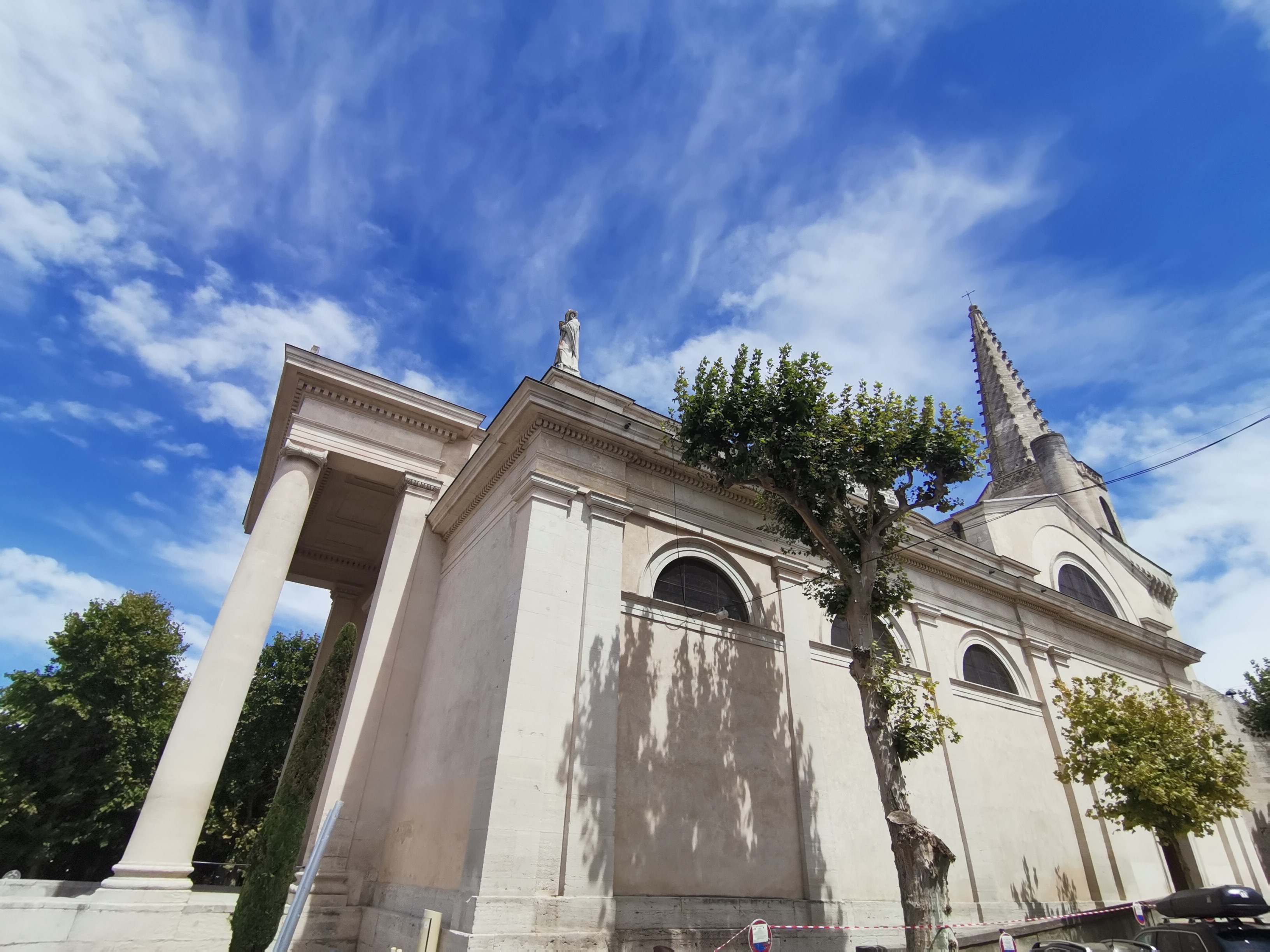 Arles et Les-Baux-de-Provence...  the splendor of Provence lifestyle - Photo 20