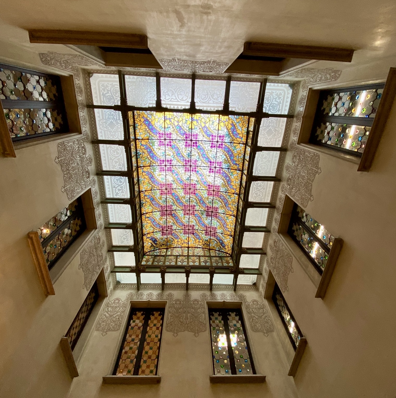 Gaudí & Barcelona Legends - Photo 12