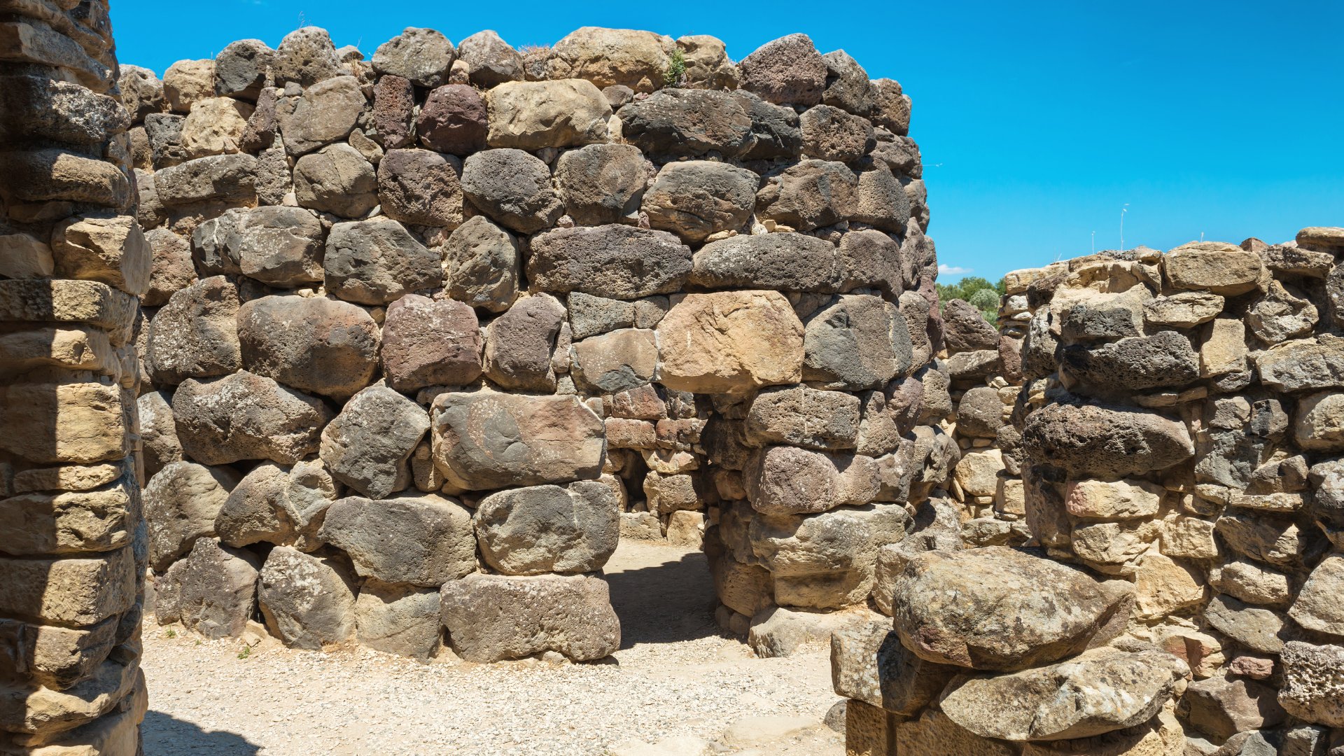 From Cagliari: trip to the UNESCO archaeological site of Barumini - Photo 2