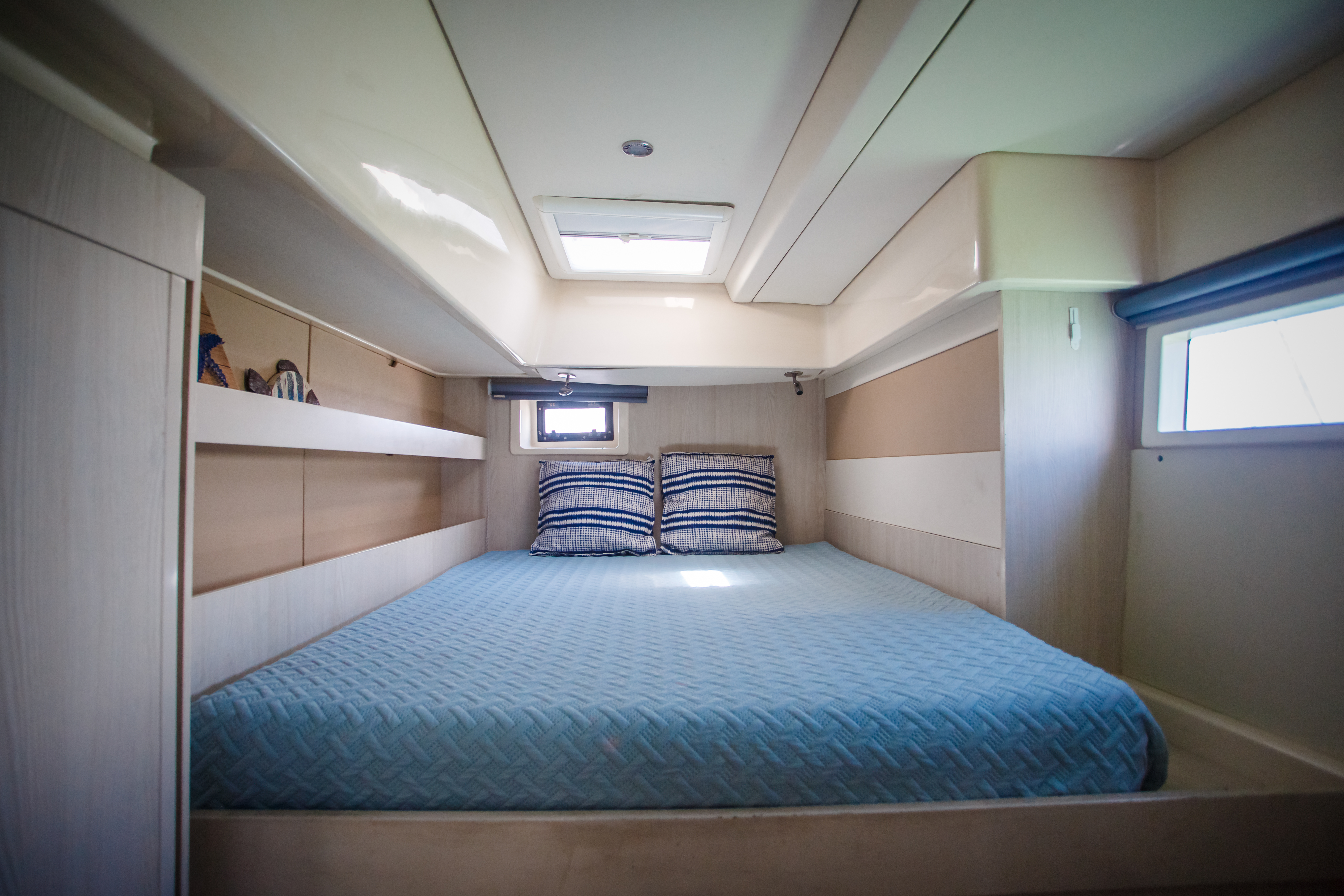 All Inclusive 3 hours Romantic Dinner in 51' Leopard PowerCat