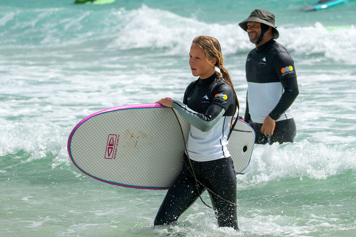 Clases de surf privadas para parejas en la zona norte
