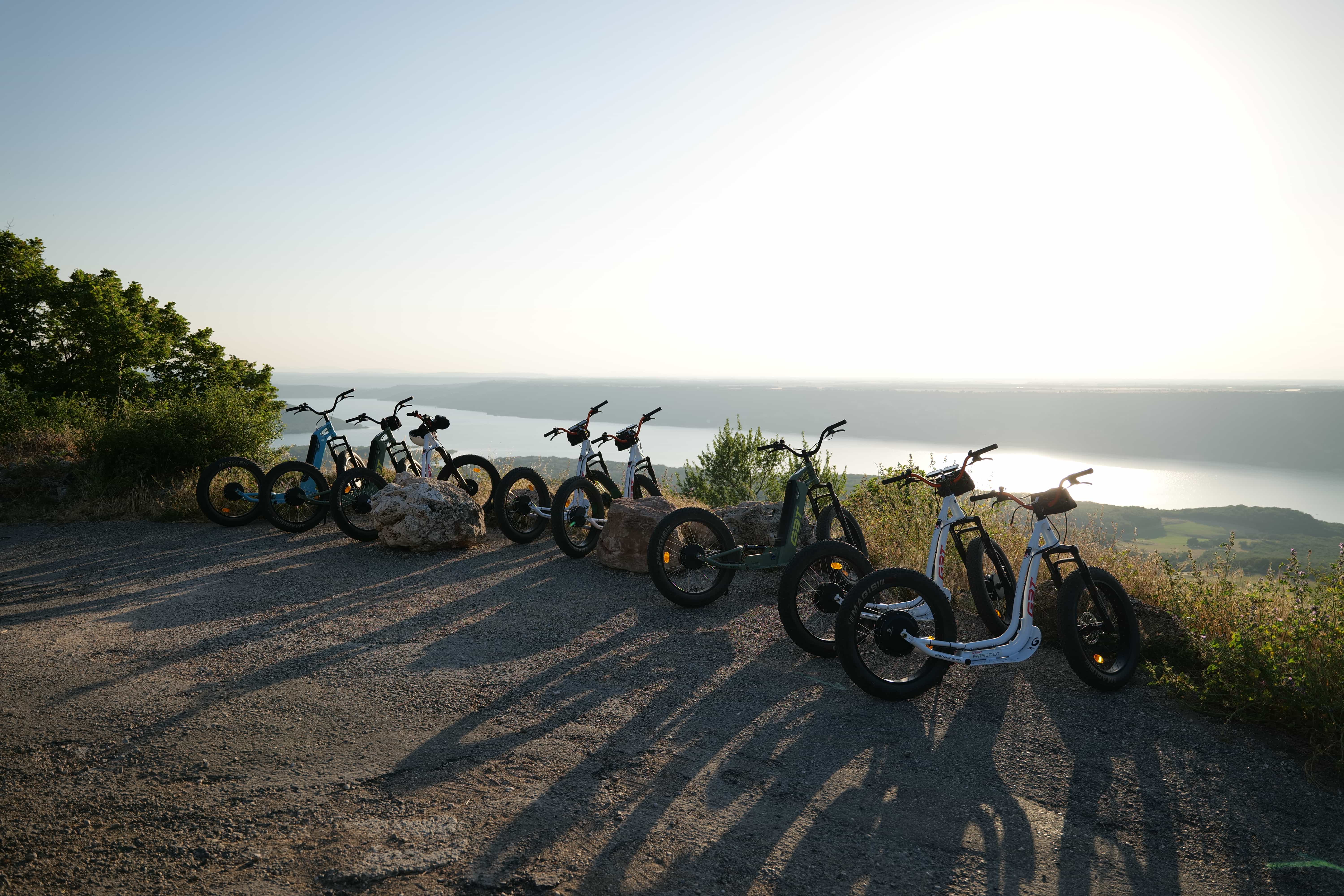 Guided electric scooter rides - On the heights of the Lake - Photo 3