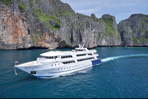 PHUKET: Únase al Tour ISLA PHI PHI EN BARCO DE LUJO (asiento VIP Silver) con ALMUERZO