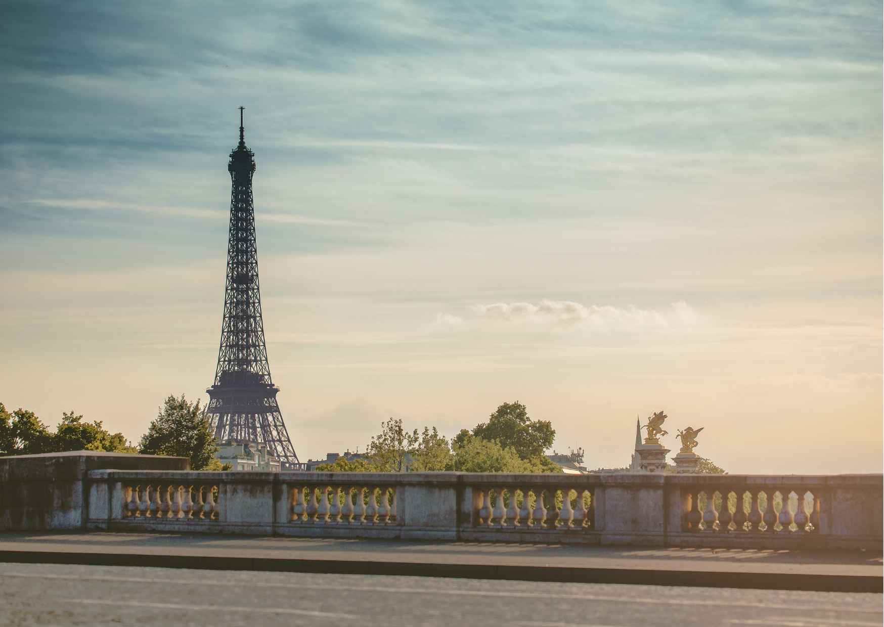 Paris: Hop On Hop Off Bus Tour with Audio Guide - Photo 5