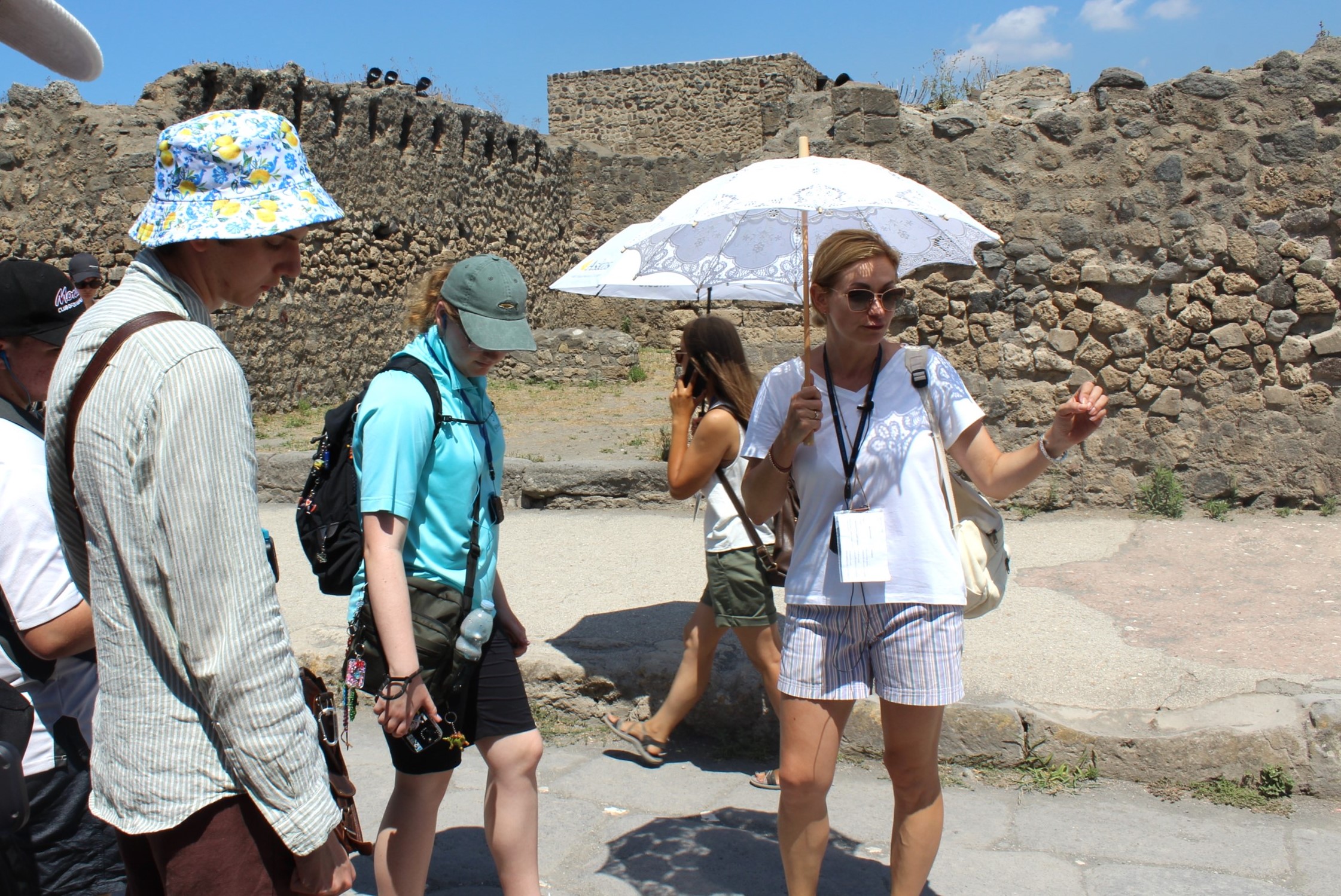 From Naples: Pompeii and Vesuvius Tour - Photo 40