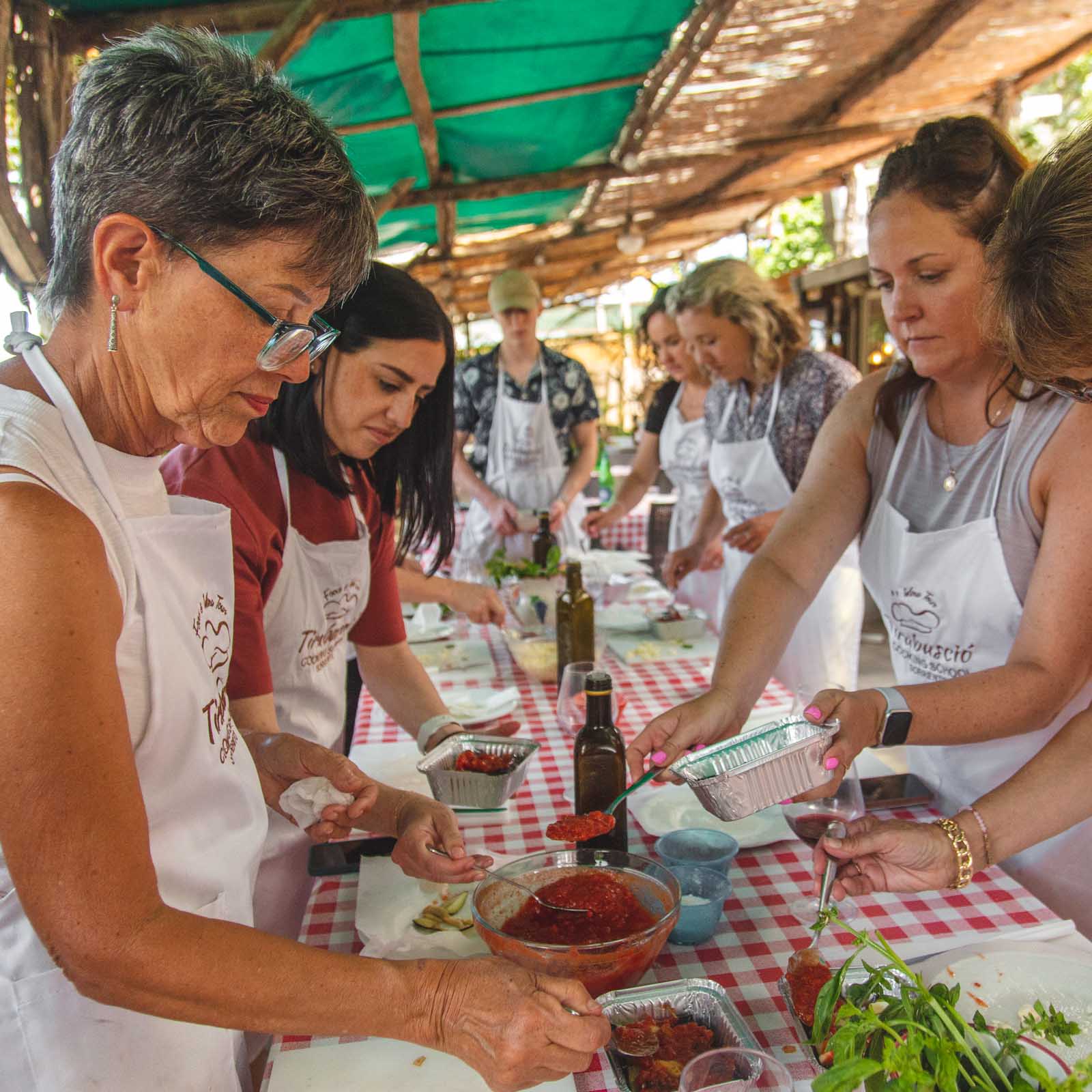 Cooking class with pasta making and limoncello tasting - Photo 2