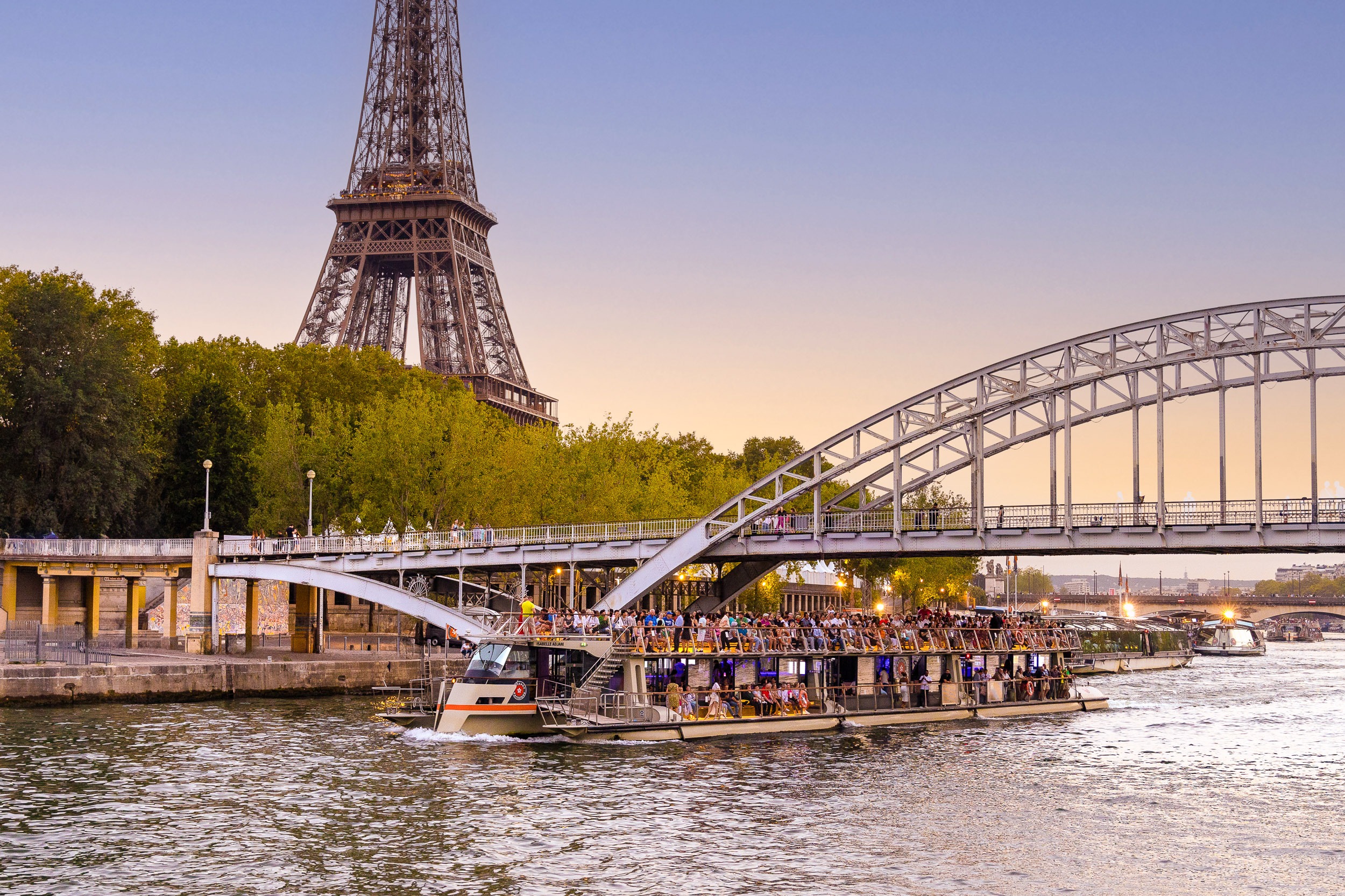 Flexible Seine River Cruise Tickets with Audio Guide in Paris - Photo 10