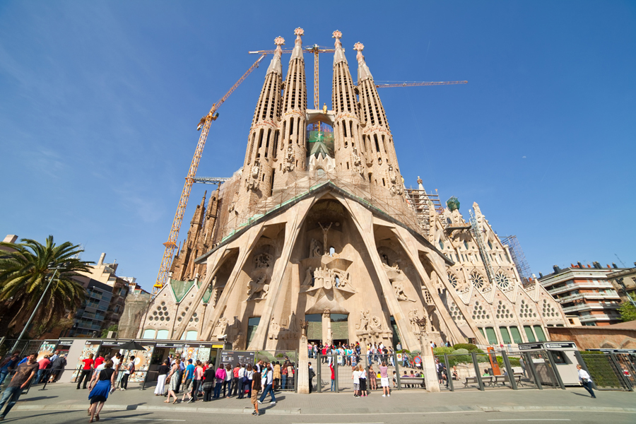 Best of Barcelona & Montserrat: Private VIP tour w/ Personal Pickup - Photo 15