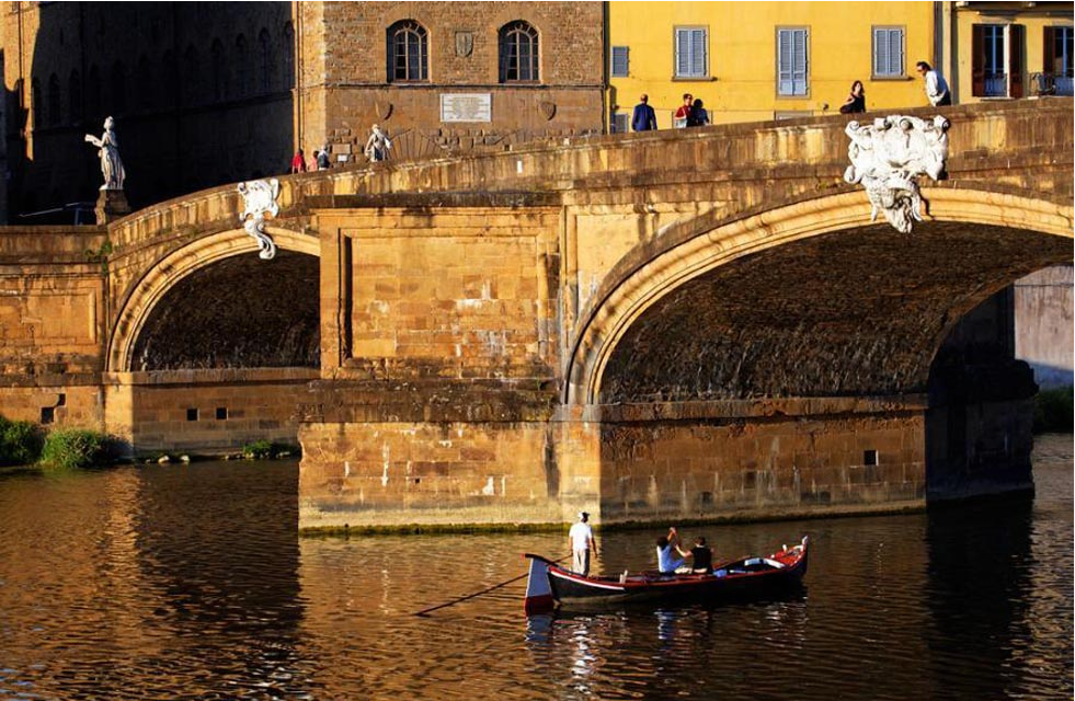 Florence boat tour on Florentine gondola from Florence - Photo 3