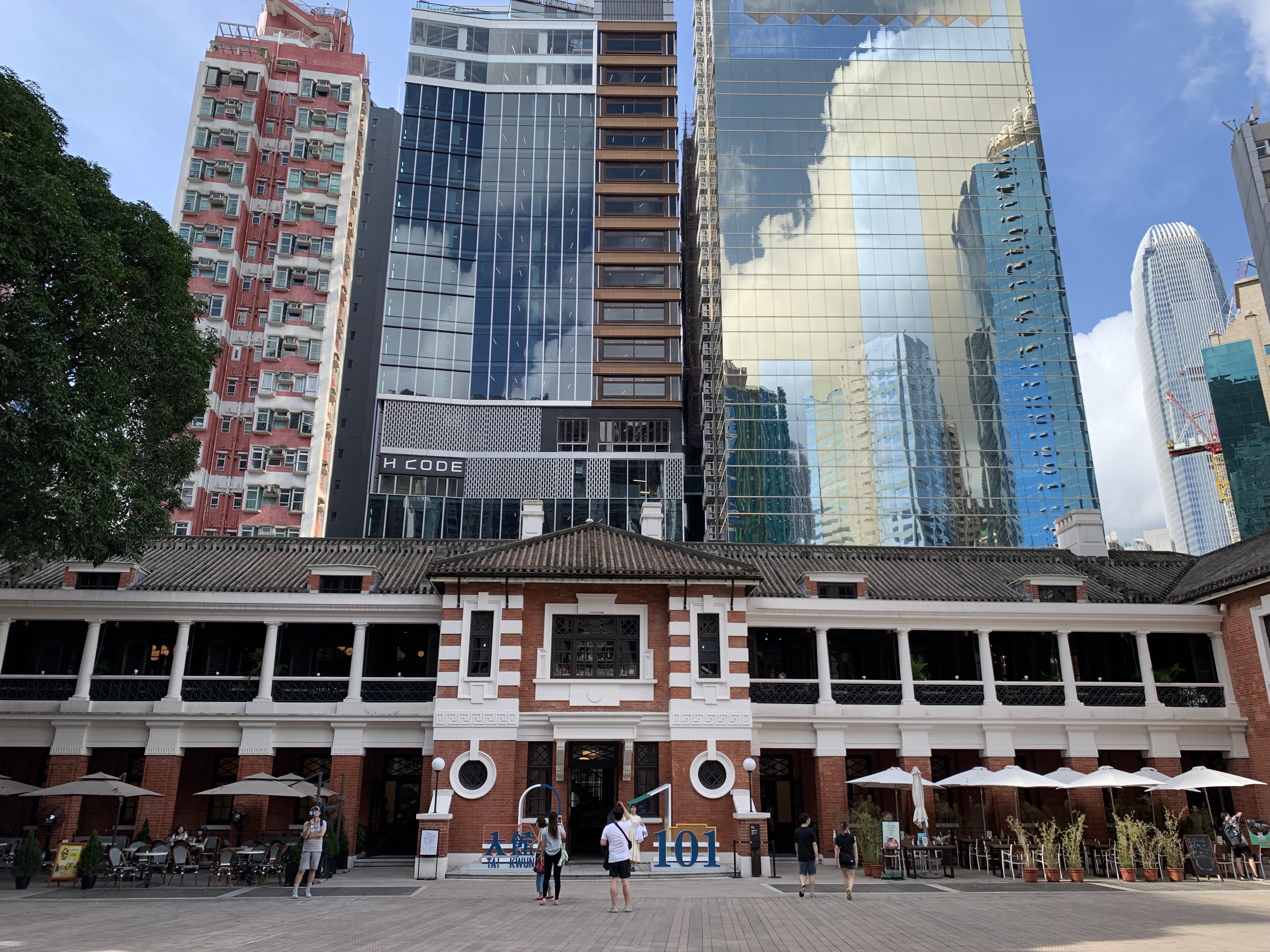 Cruise Layover Tour: Hong Kong Icons in Private Service - Accommodations in Hong Kong