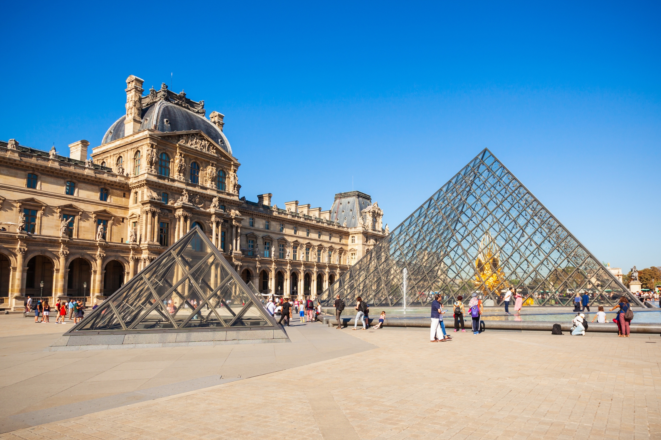 Guided Tour Inside the Louvre – Image 2 | WeShare