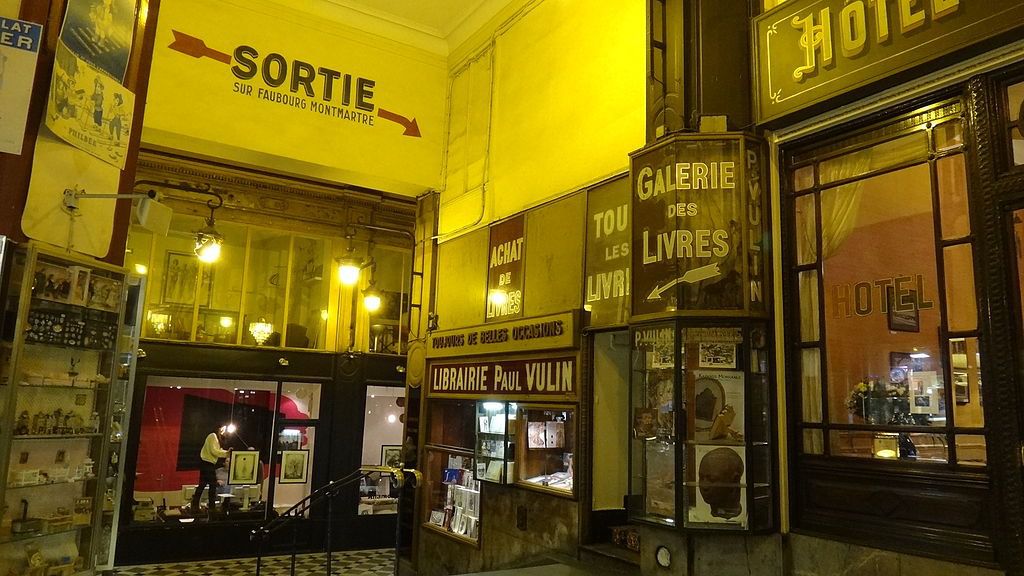 Covered Passages of Paris: Walking In-app Audio Tour