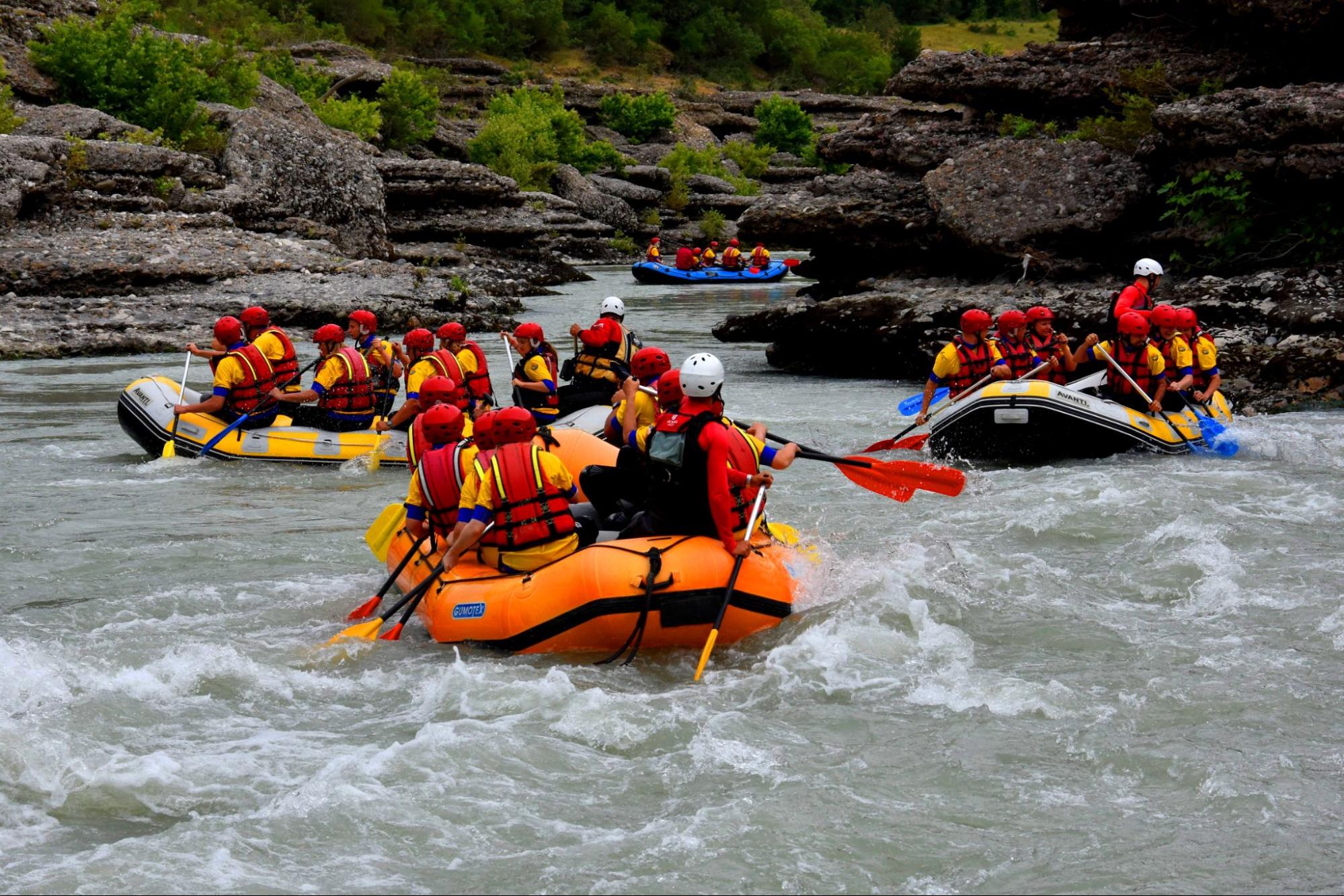 From Tirana: Vjosa Rafting & Benja Thermal Baths Permet Day Tour
