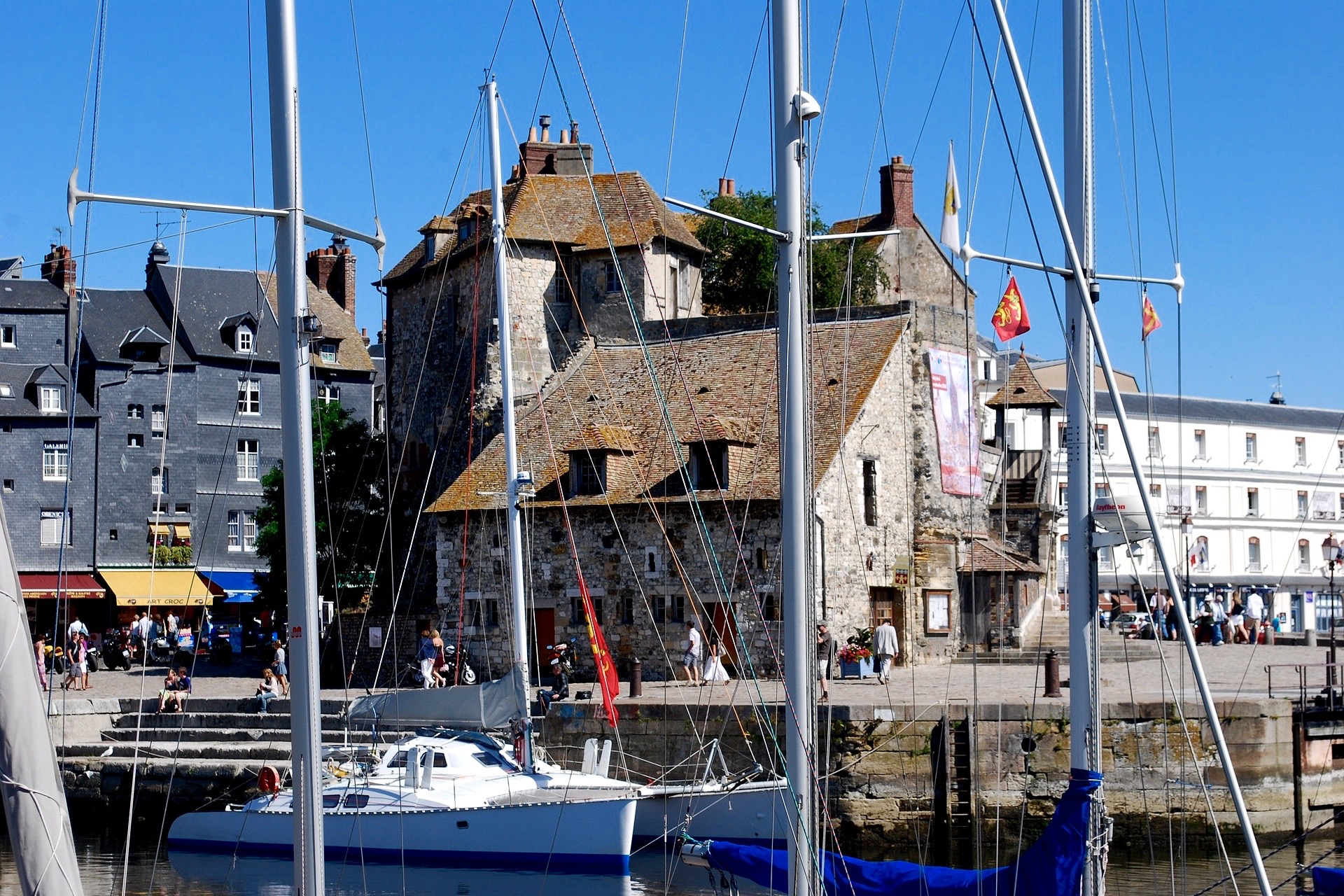 3-Day Normandy - Brittany - 3 Loire Castles Small-group by Minivan from Paris. - Photo 9