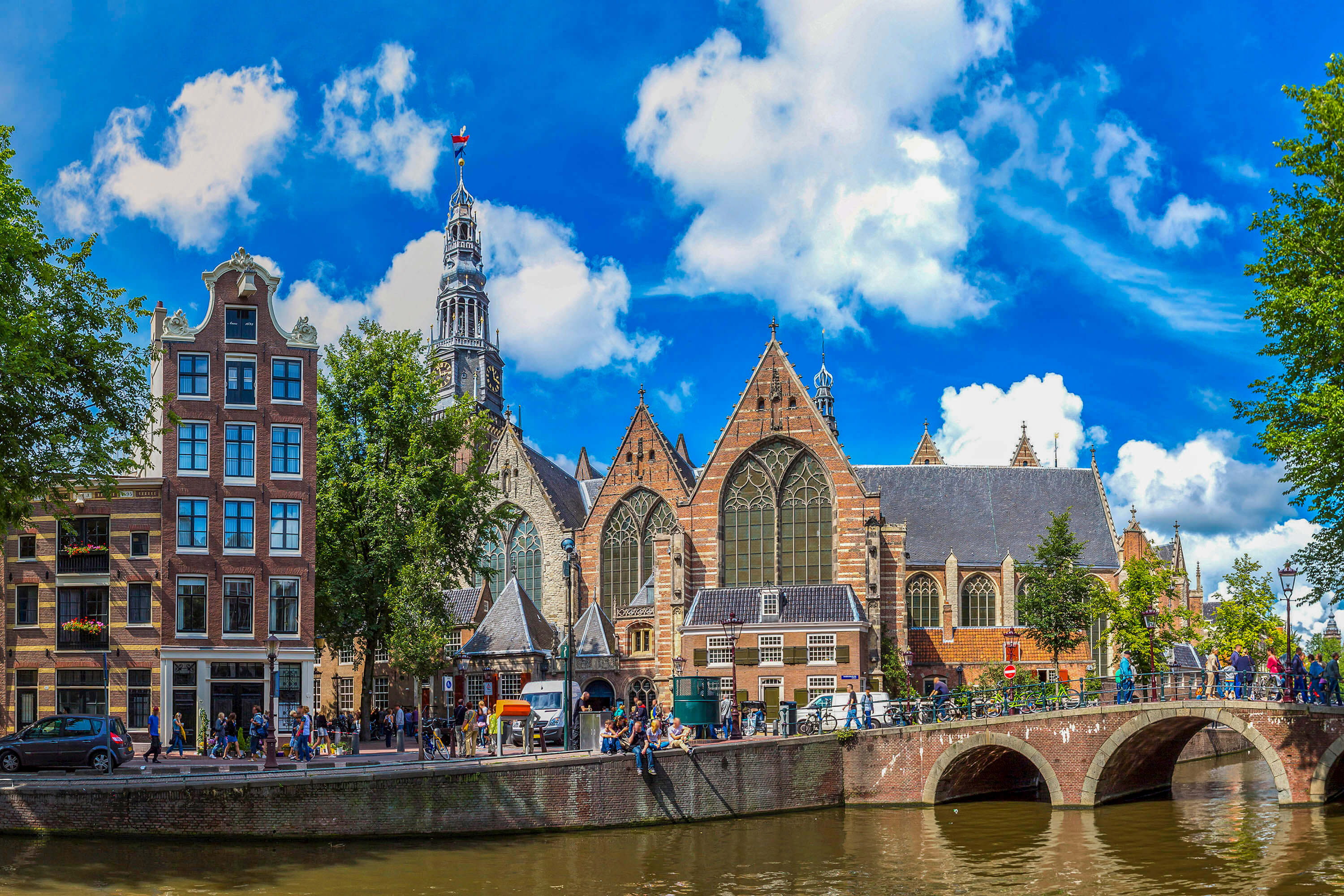 Amsterdam: Explore the Main Attractions with an Audio Guide