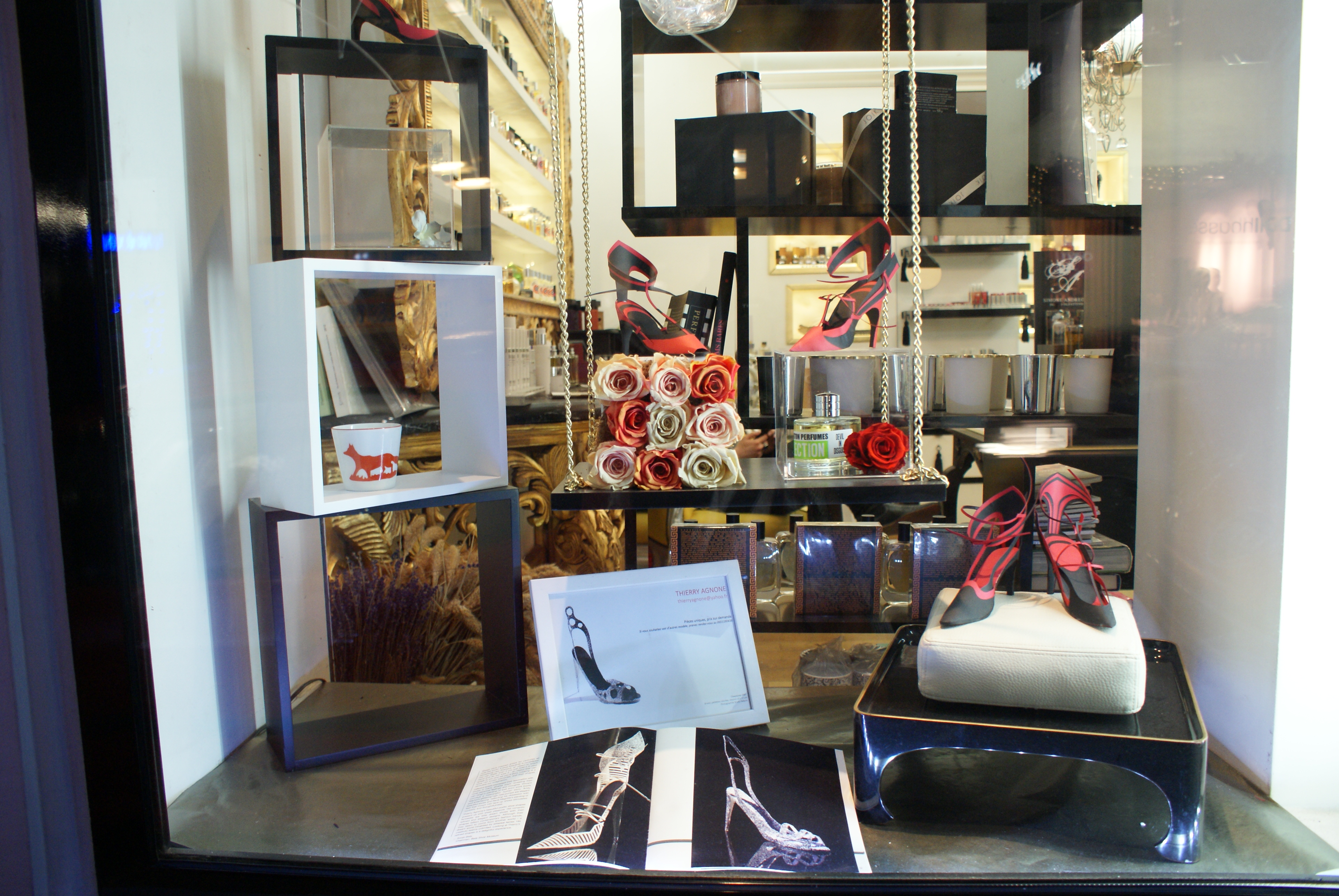 Private Fashion Shopping Tour - Photo 2