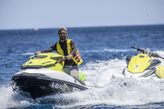 Ruta en moto de agua de 40 minutos a Playa Quemada desde Costa Teguise