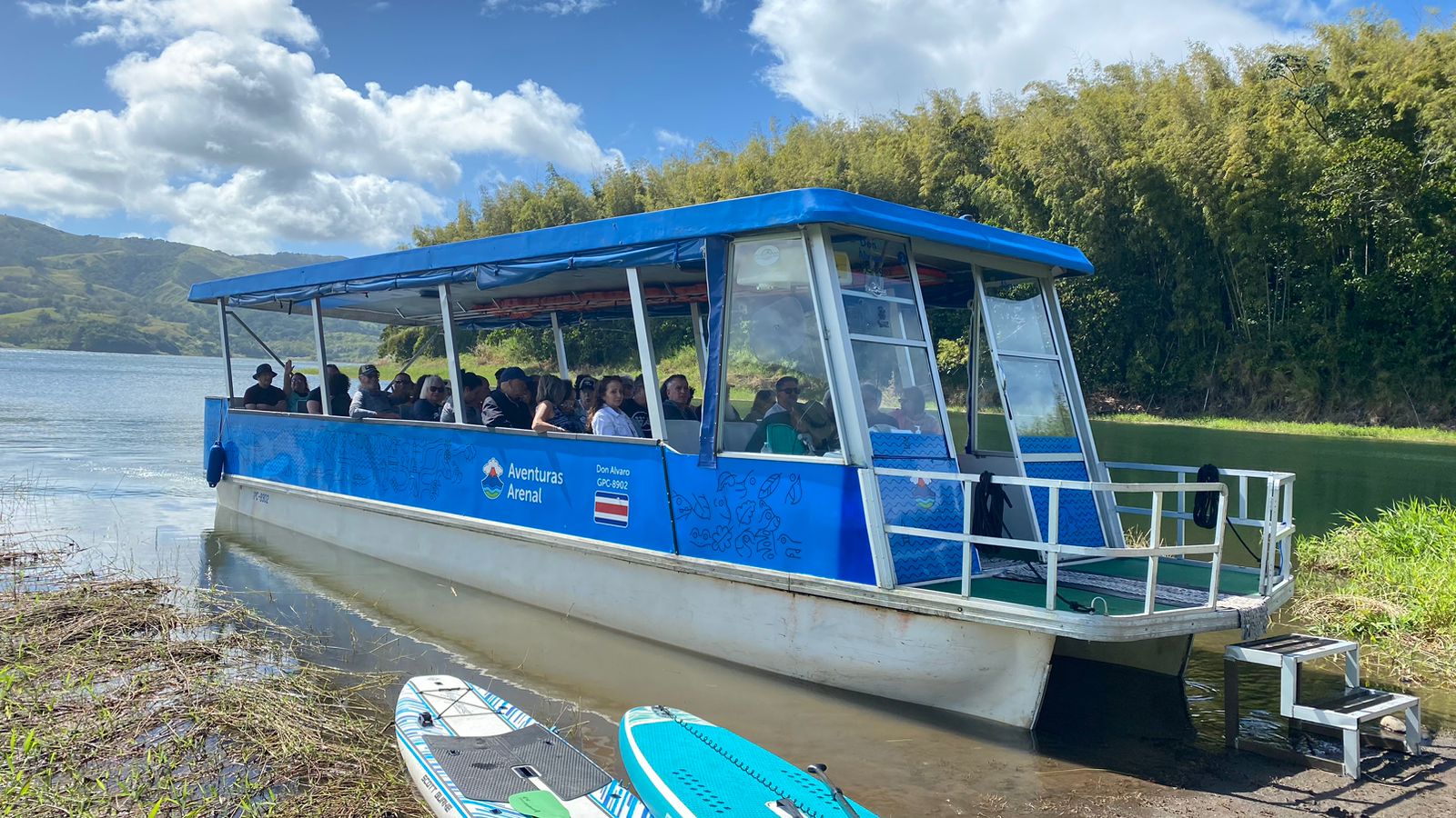 Paseo en bote por el lago Arenal (Paseo en Bote)