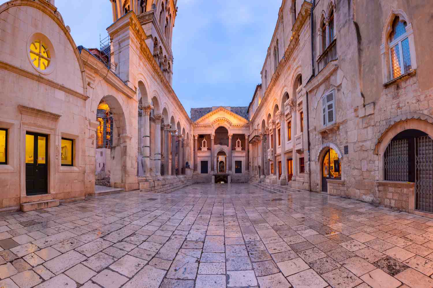 Evening Group Walking Tour - Split Old City Diocletian's Palace - Photo 3