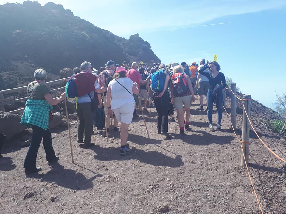 VESUVIUS VOLCANO TOUR (ita/engl/french/spanish) - Photo 12