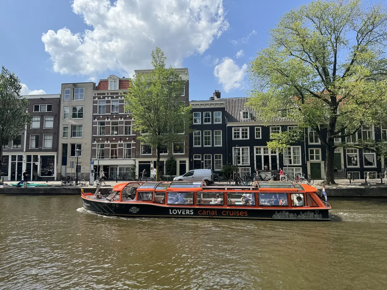 4-hour Layover. Private Anne Frank Walking Guided Tour. Boat Tour Canal Cruise