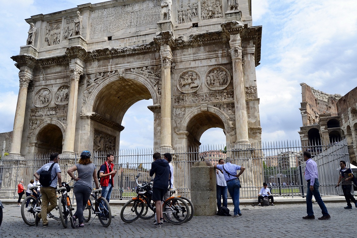 Small group bike tour of Rome – Image 1 | WeShare