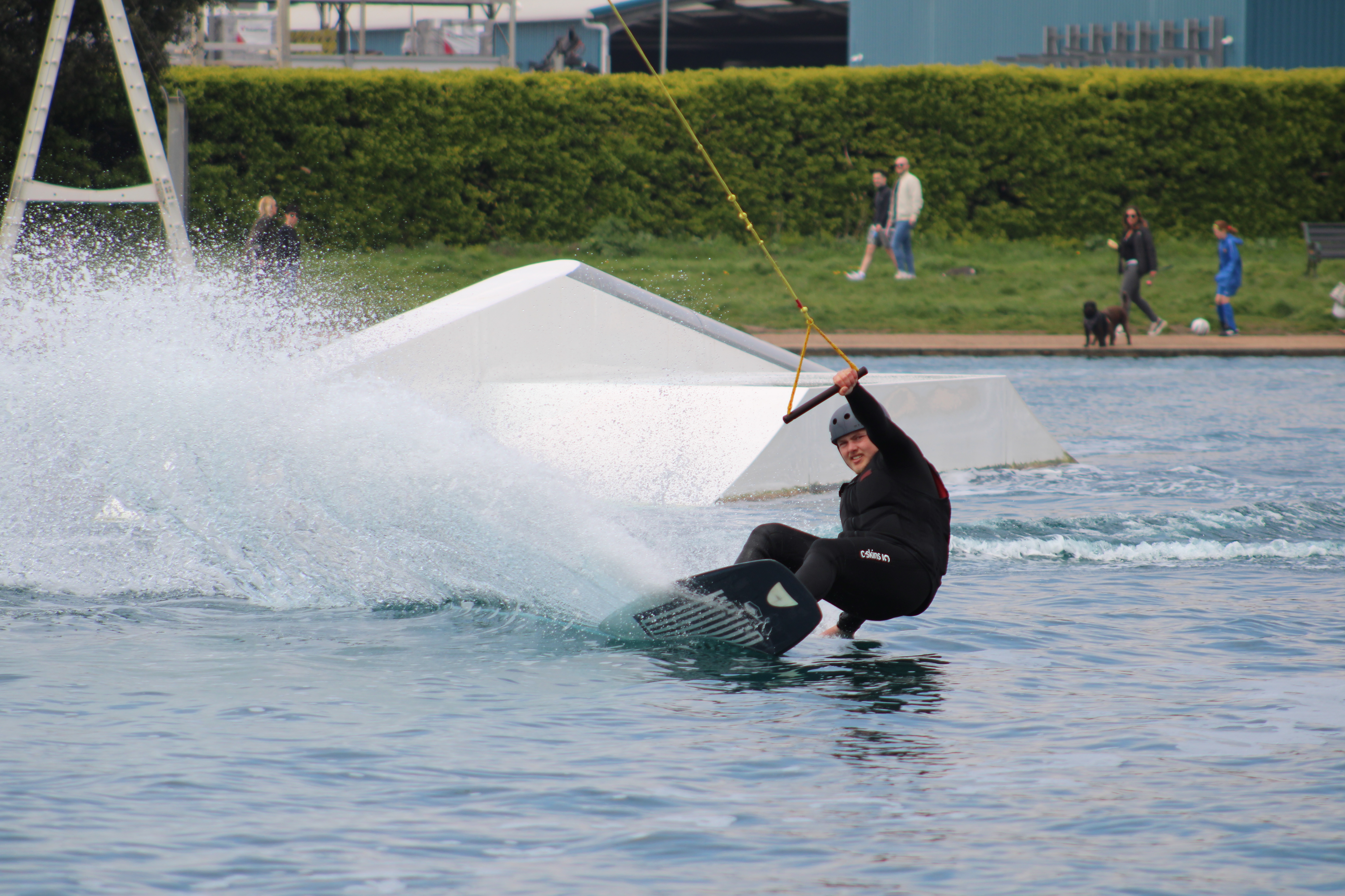 Sesión de prueba de Wakeboard de alto vuelo - Foto 3