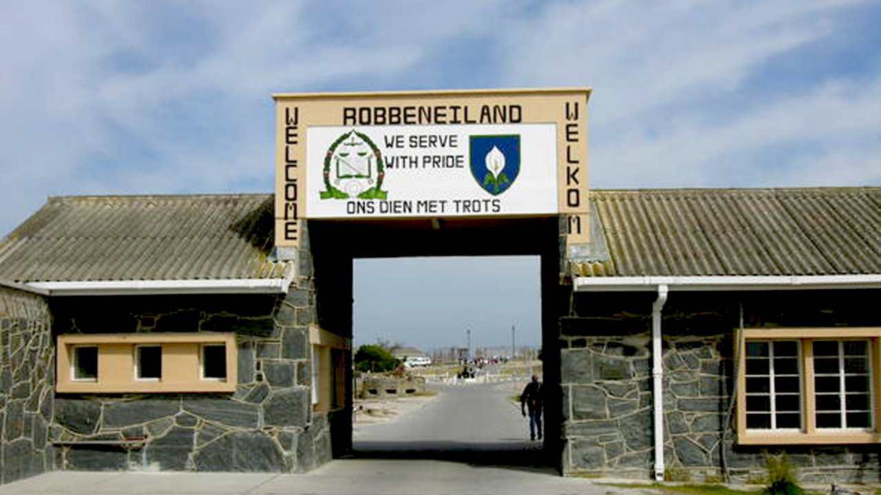 CAPE TOWN, NELSON MANDELA GATEWAY & CAPE PENINSULA PENGUIN TOUR - Photo 7