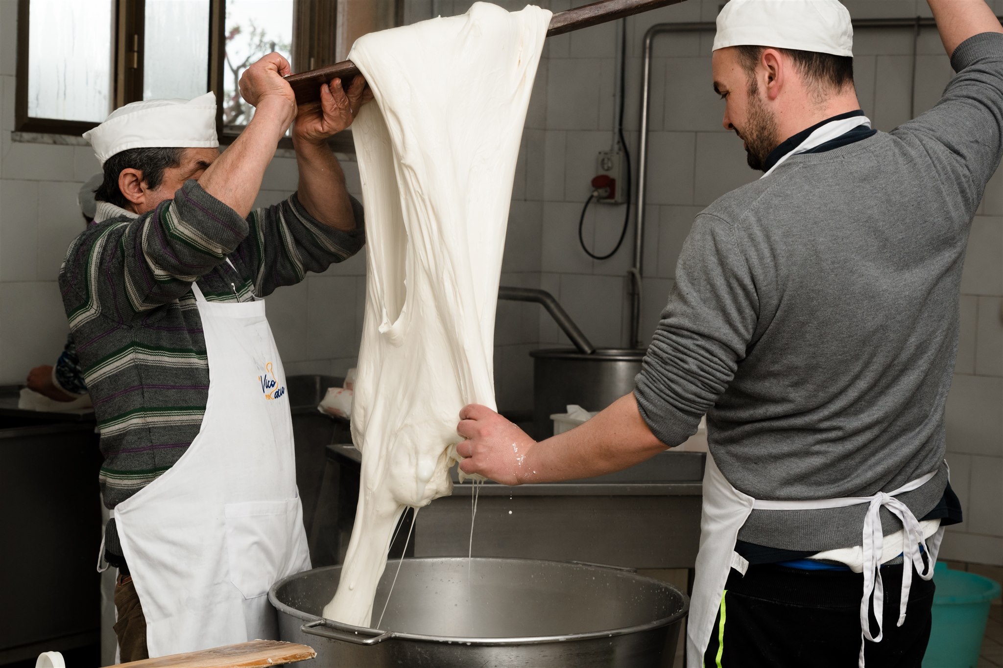 Sorrento: mozzarella cheese workshop at a dairy in Vico Equense - Photo 9